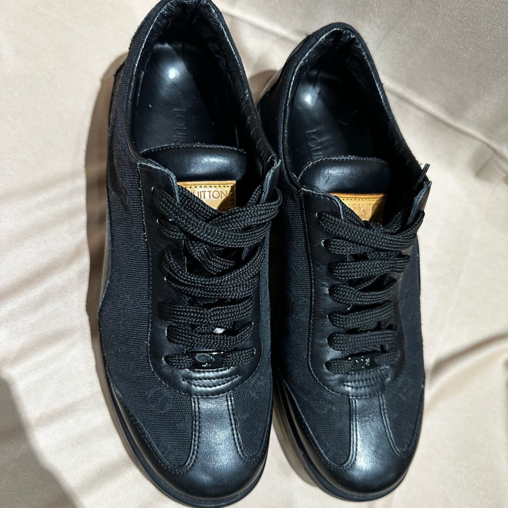 Louis Vuitton Canvas & Leather Monogram Sneakers Size 38